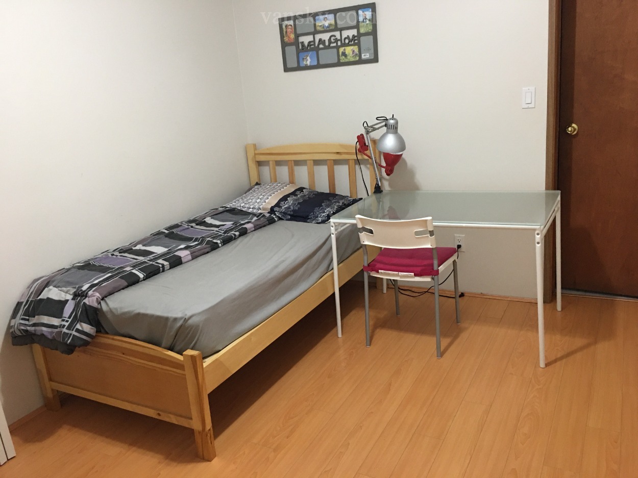 210929140548_Room B.JPG